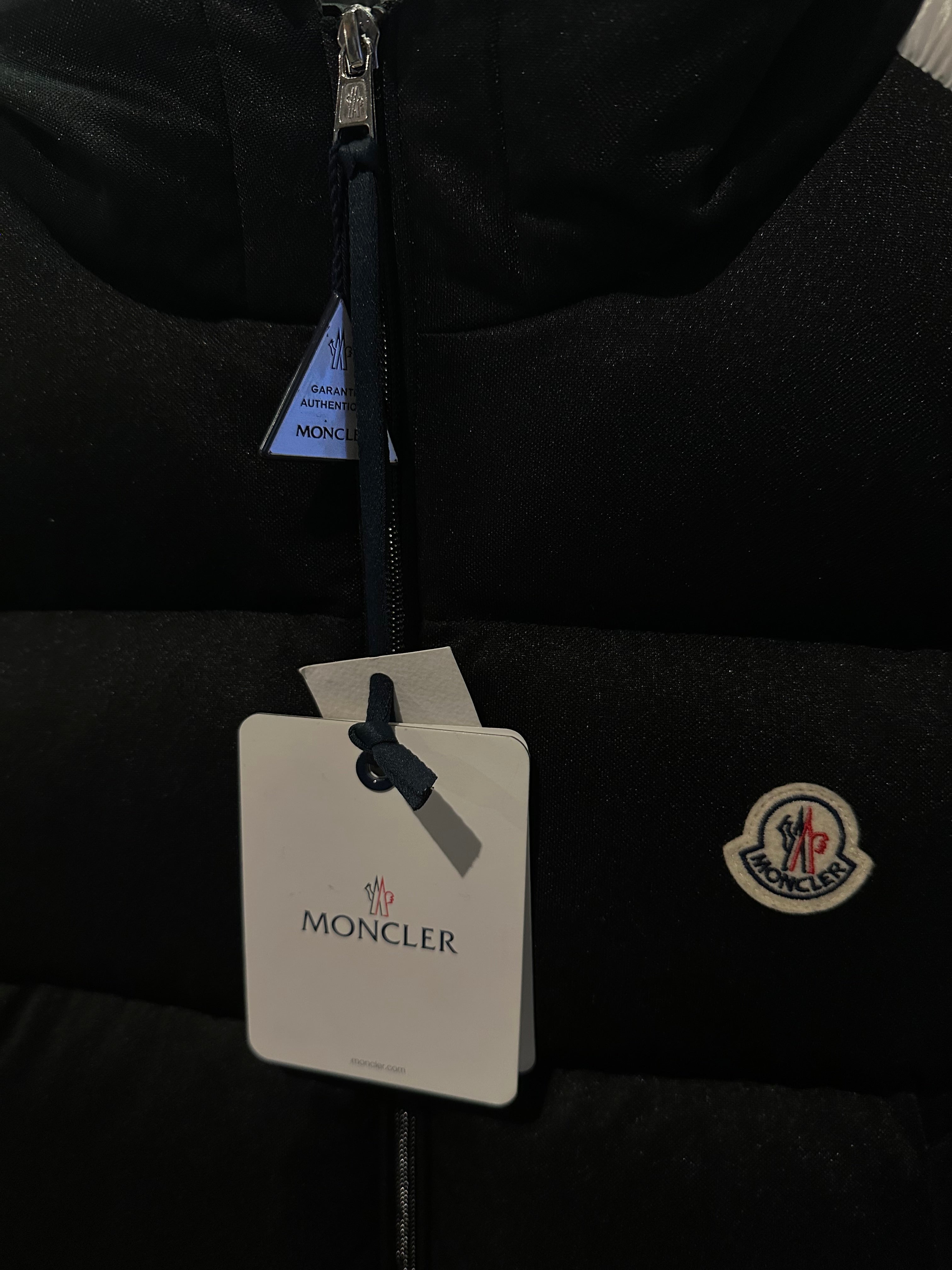 Moncler Sanbesan