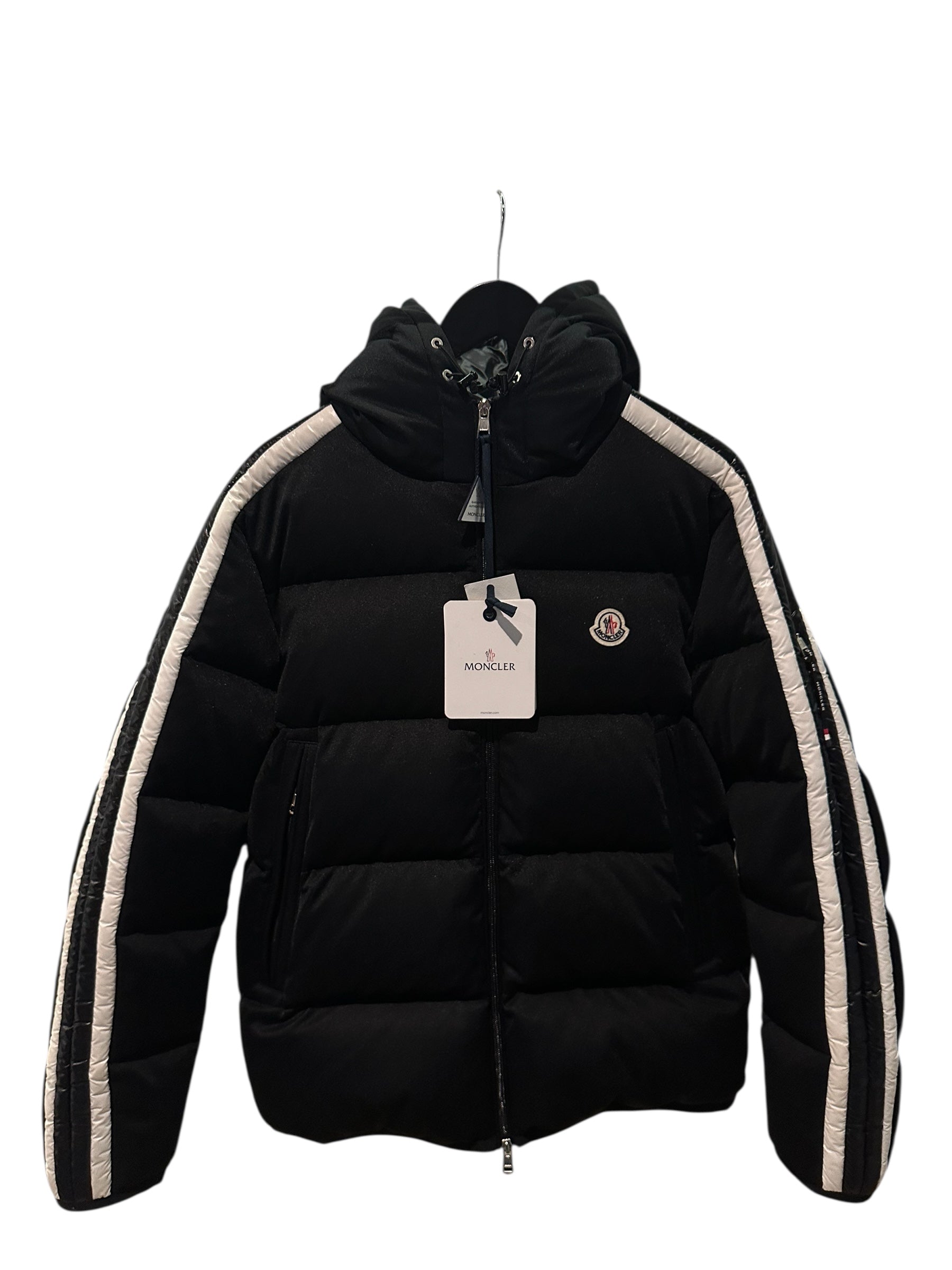 Moncler Sanbesan